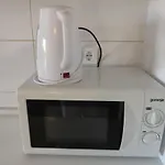 Tonka Pakostane