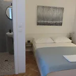 Tonka Apartman Pakostane