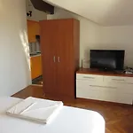 Tonka * Pakostane