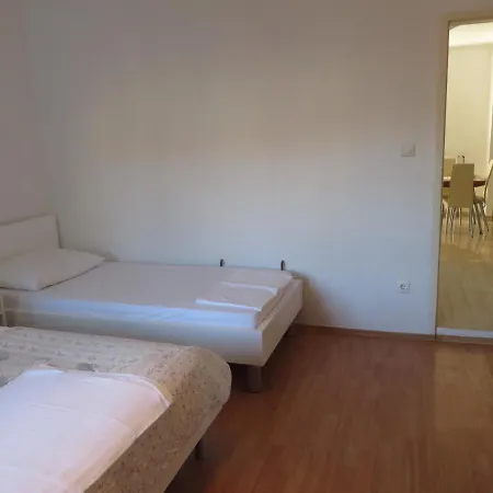Apartment Tonka *