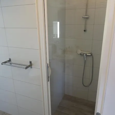Apartment Tonka Pakostane