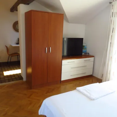 Tonka Apartment Pakostane