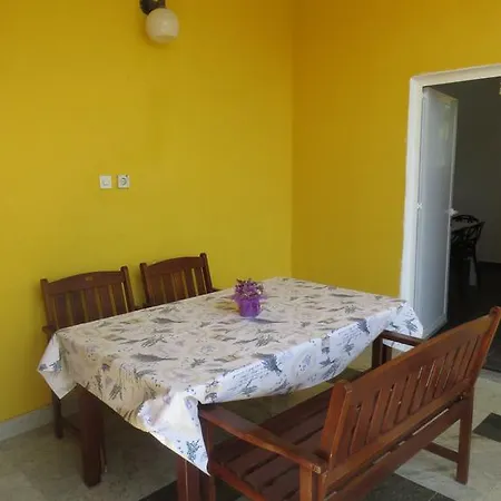 Tonka Apartment