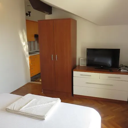 Tonka * Pakoštane