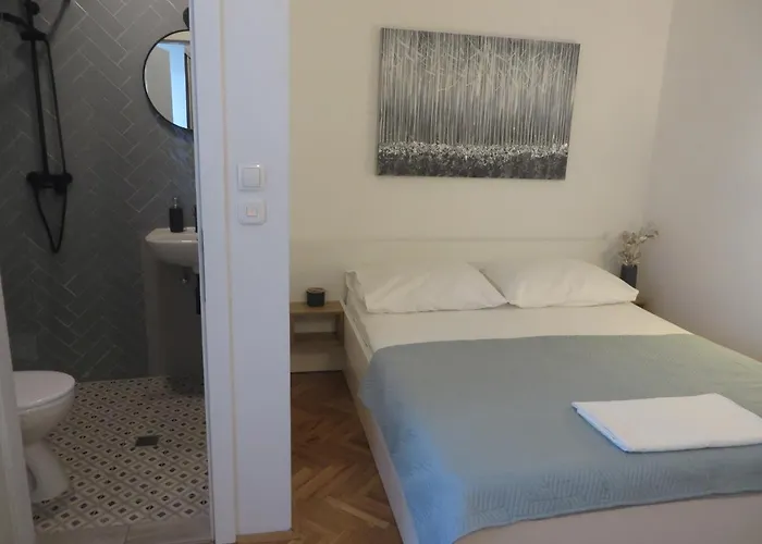 Tonka Apartamento Pakoštane