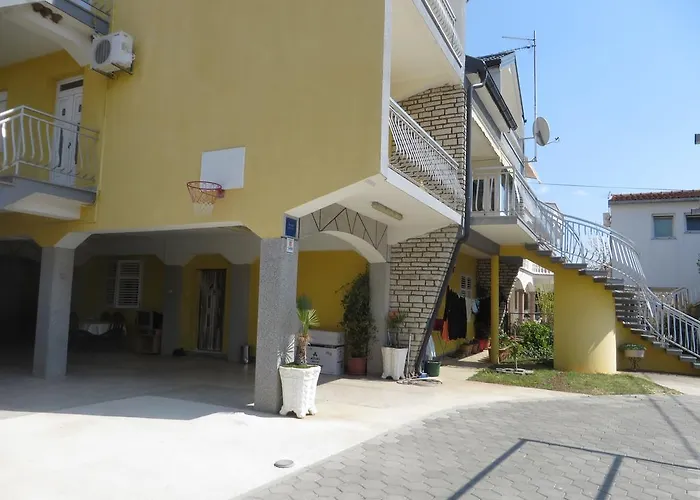 Tonka * Pakoštane