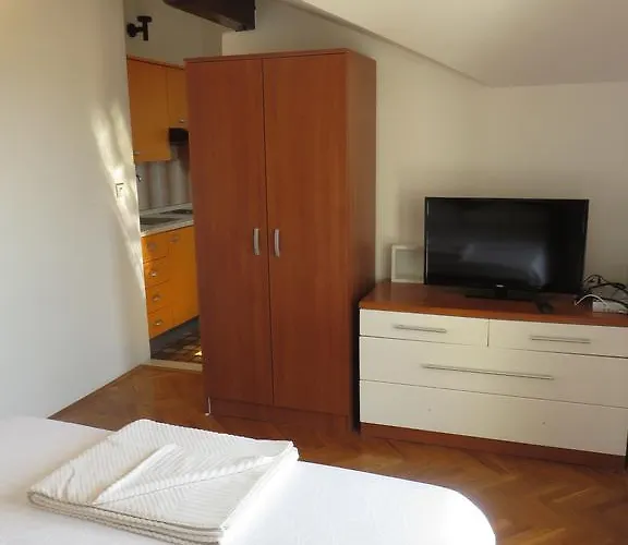 Tonka * Пакоштане