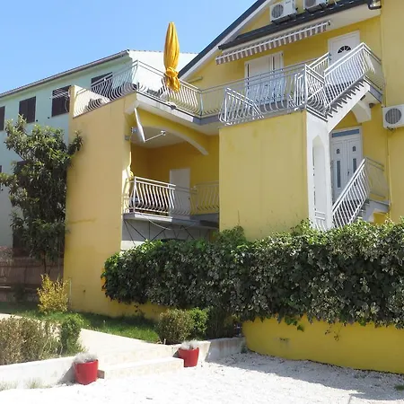 Tonka شقة باكوشتاني