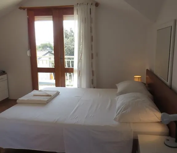 Tonka アパート *